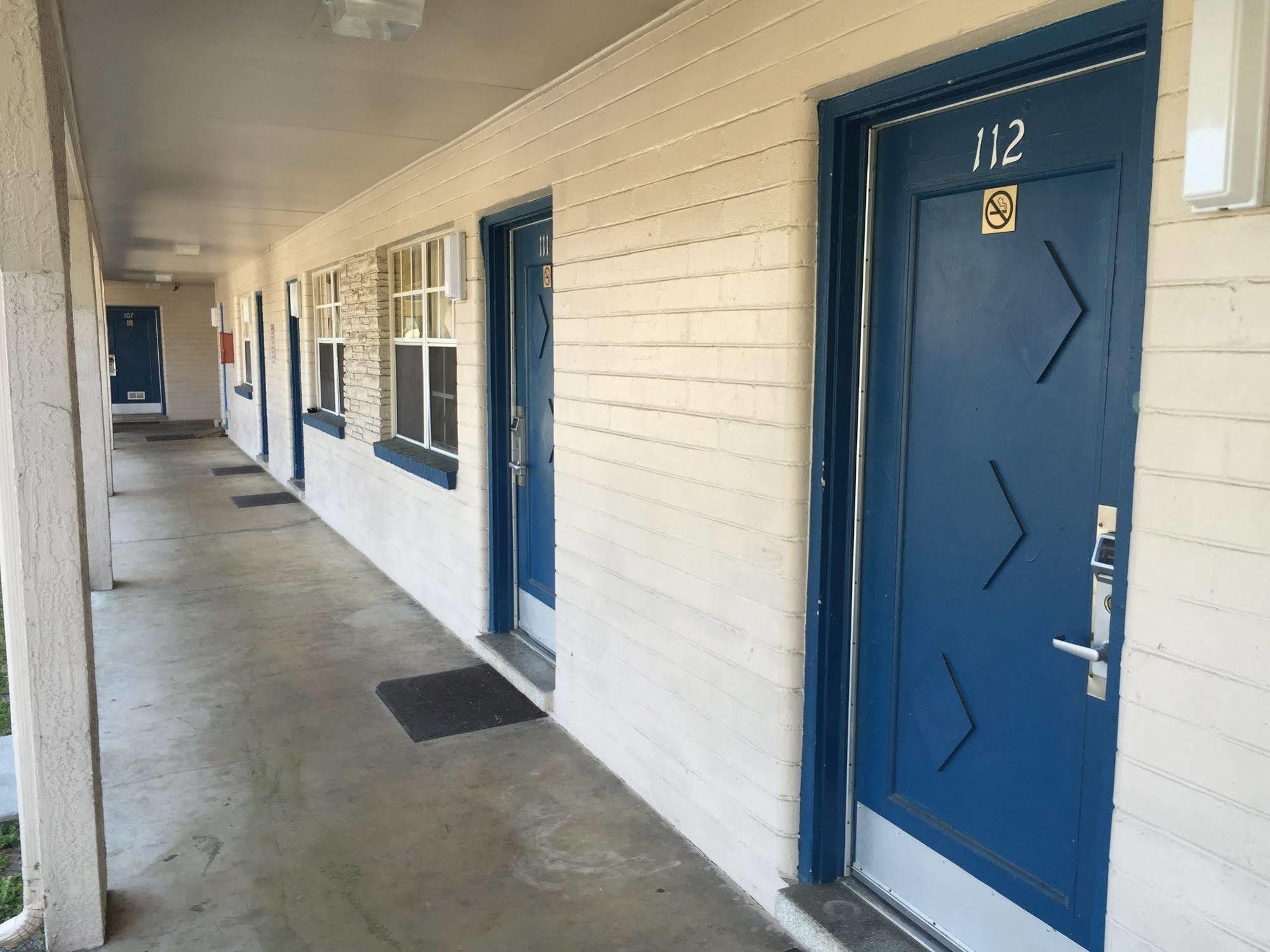 Shangri La Motel Ocala Exterior photo